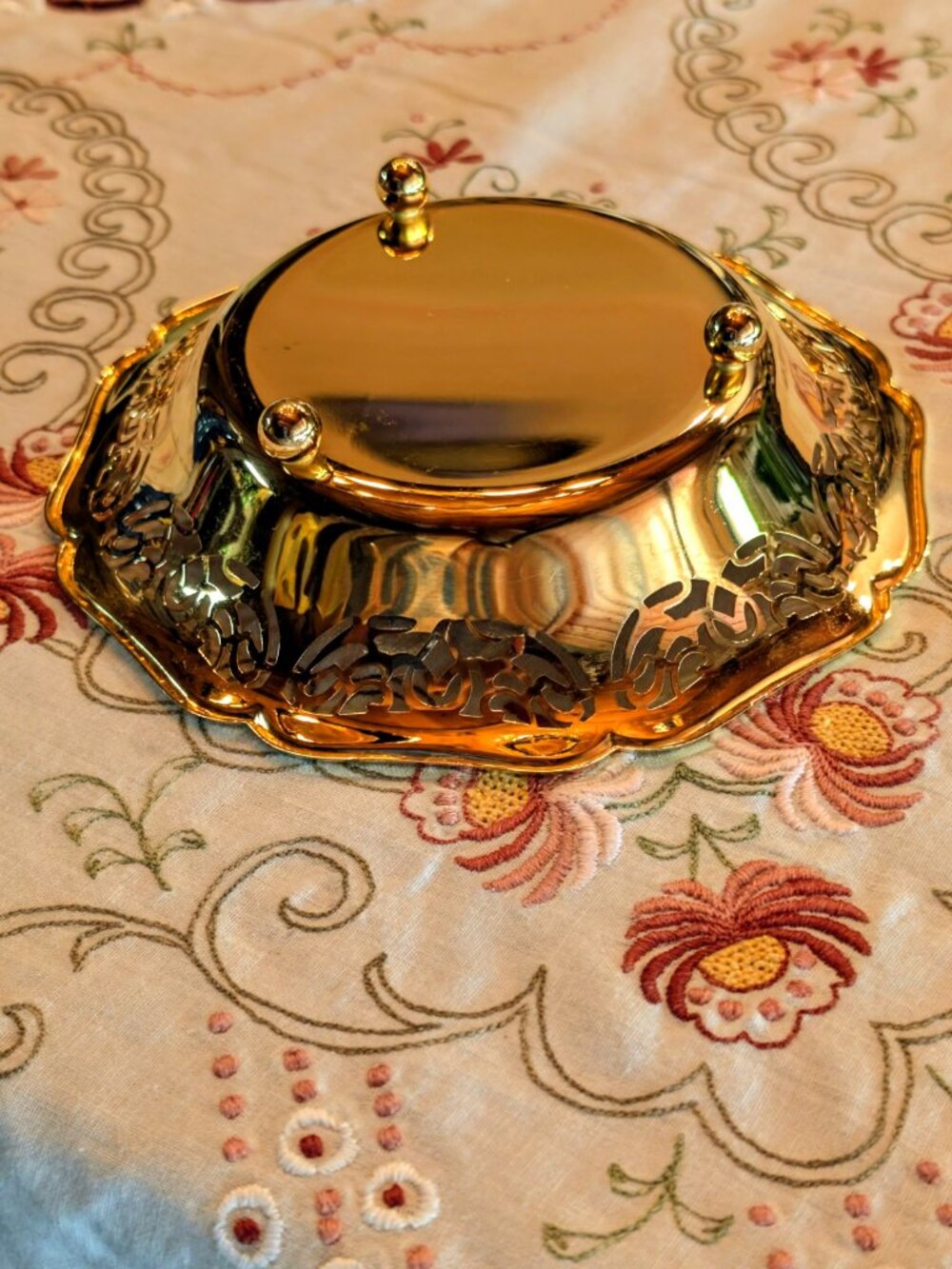 WMF Ikora Brass Footed Bonbon Dish - Mid Century Modern - Reticulated Bowl - VTG - Picture 5 of 7